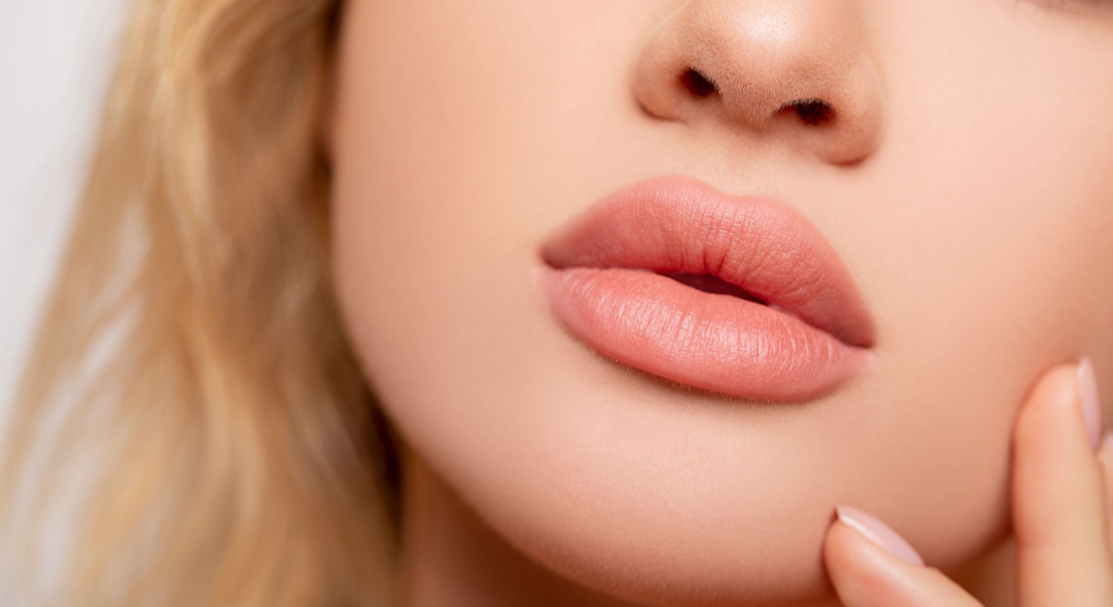 dermal filler patient model with plump lips